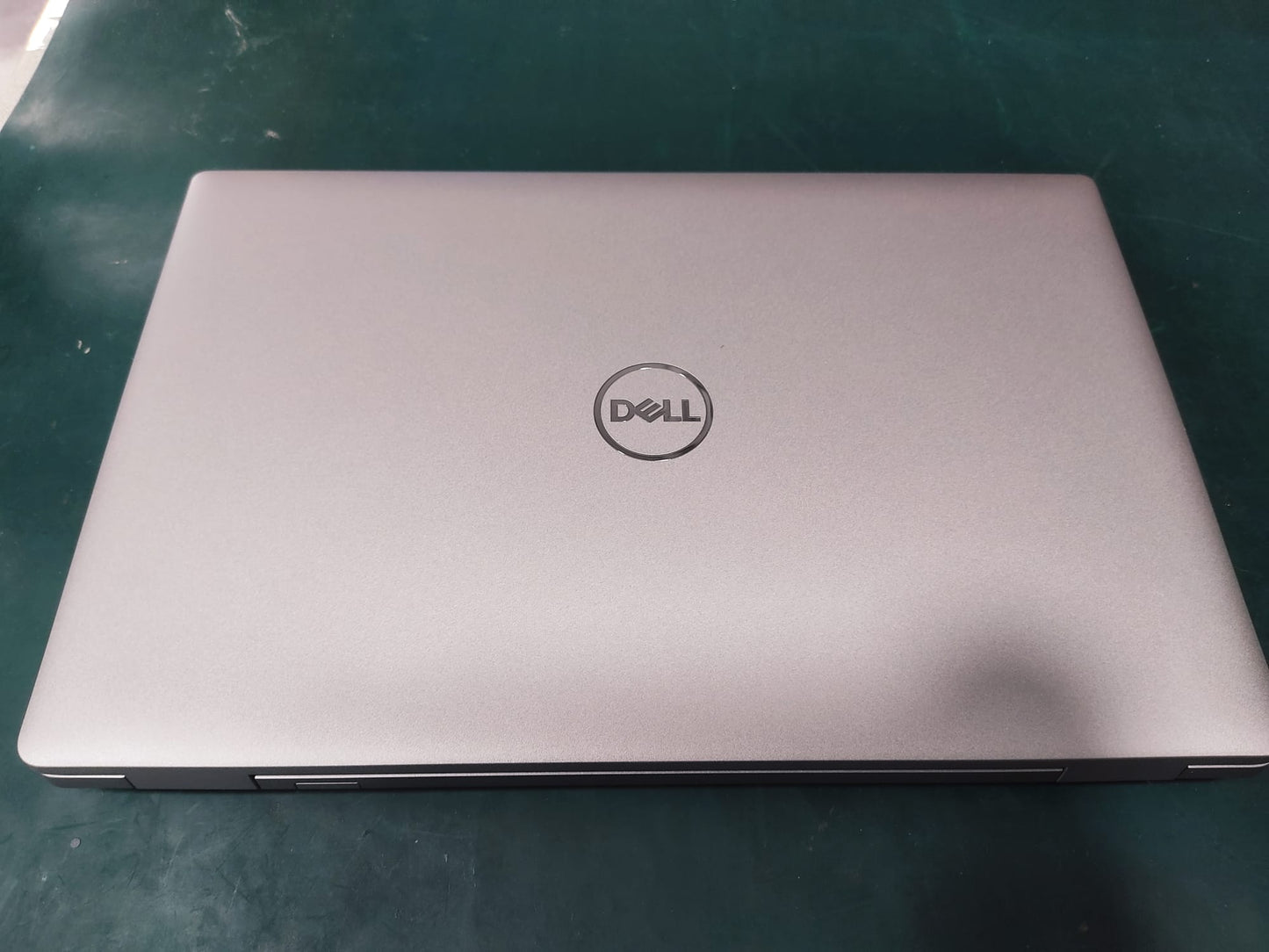Dell Precision M3560 TKNM3560RKS10 i7-1185G7 32GB 1TBSSD T500 15.6" FullHD W10P Taşınabilir iş istasyonu OUTLET