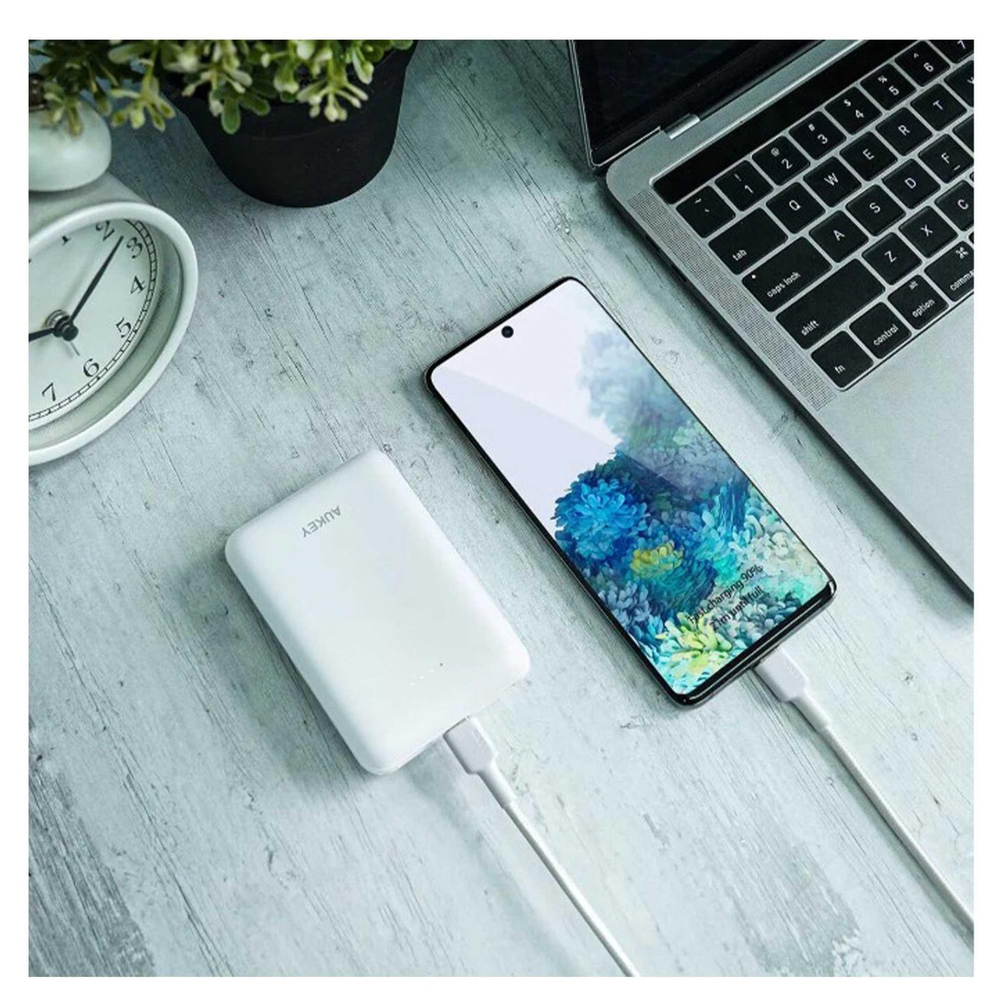 Aukey CB-CD30 USB-A to Type-C 90cm 480Mbps QC3.0 Darbe Örgülü Hızlı Şarj ve Data Kablosu-Beyaz