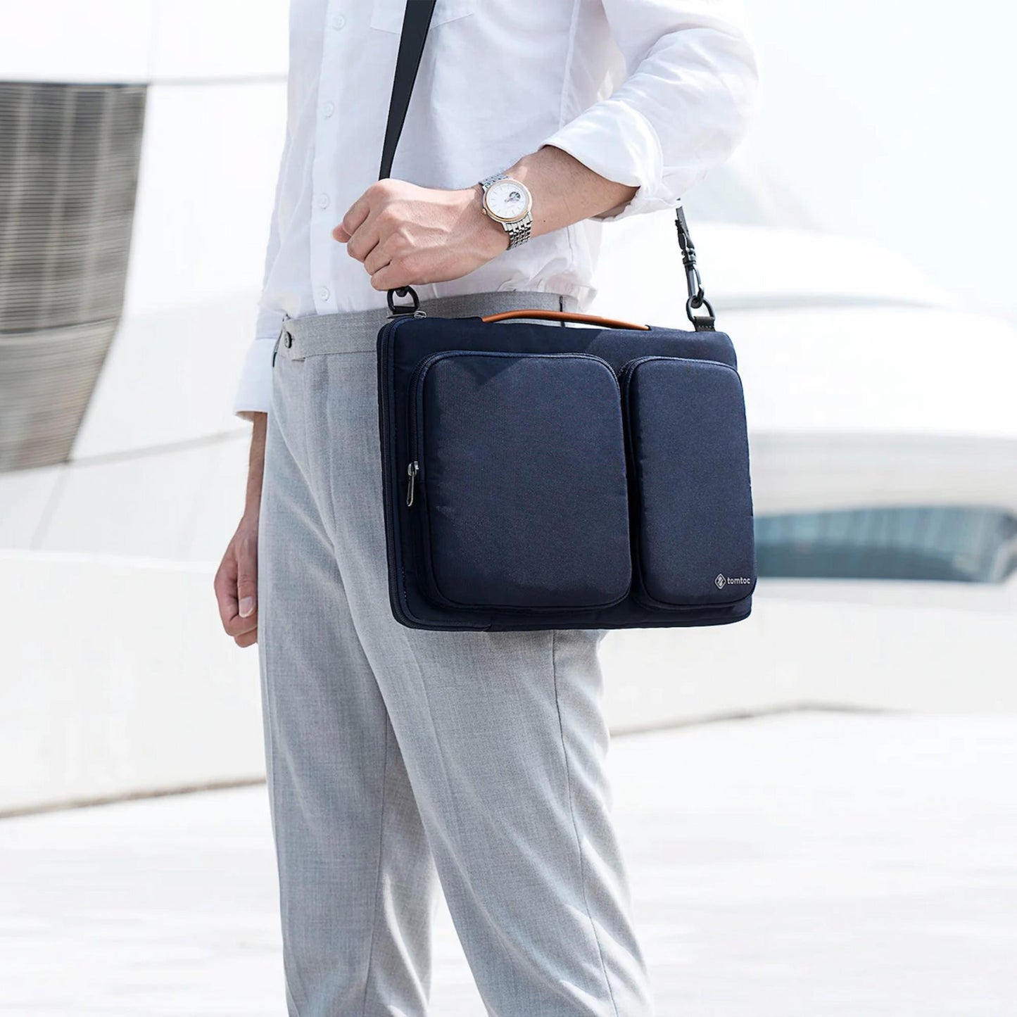 Tomtoc A42-E02B01-A42F2B1 Lacivert Defender-A42 16" Notebook Çantası